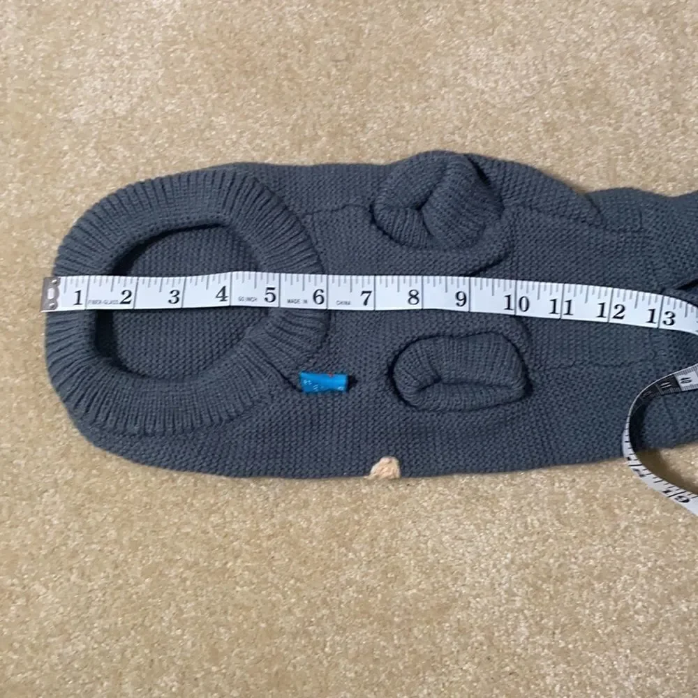N/A gray dog